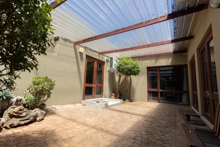 5 Bedroom Property for Sale in Protea Park North West